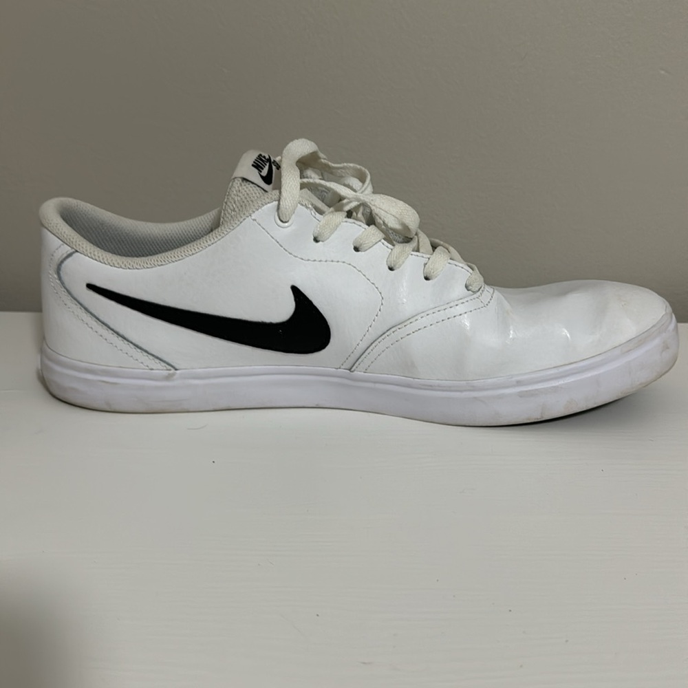 MEN'S NIKE SB CHARGE SNEAKERS - Picture 6 of 8